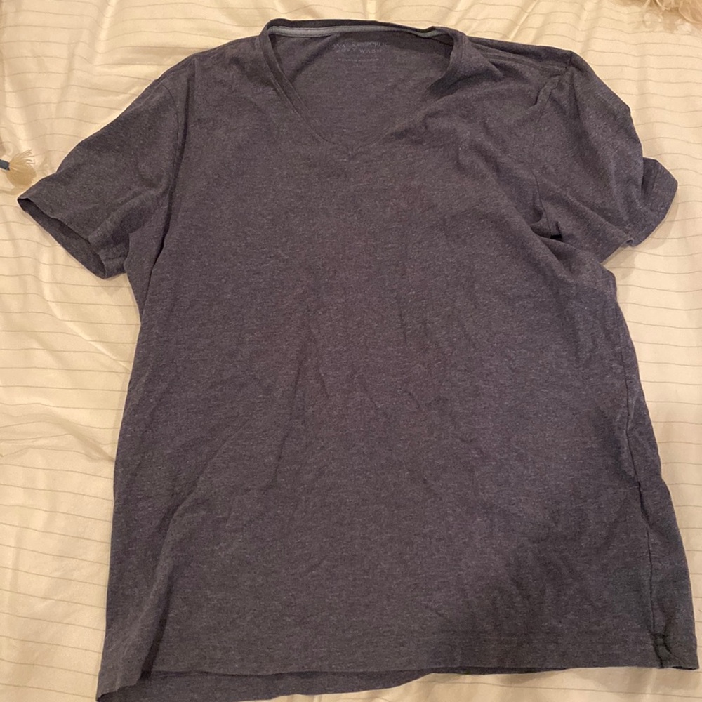 Banana Republic soft wash v neck tee